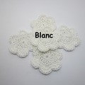 Vente au détail: Lot de 2 Fleurs au crochet Blanc