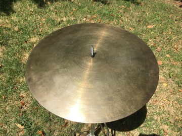 Selling with online payment: $289 OBO Vintage 1970s Zildjian A 18" Flat Ride 1969g Canadian