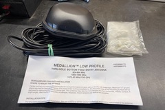 Selling with online payment: PCTEL Medallion Low Profile Antenna
