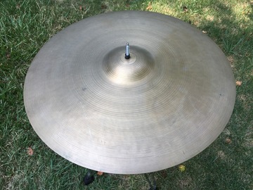 Selling with online payment: $229 OBO Vintage 1960s Zildjian 22" A Med Th Crash Ride 2740 g