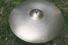 Selling with online payment: $229 Vintage 1970s Zildjian 22" A Medium Ride 3373 grams