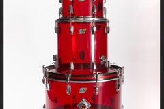 Selling with online payment: Ludwig 70’s Red Vistalite 5 Piece