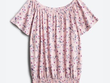Selling with online payment: Bailey Lane The Smocked Hem Top Size L