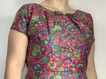 Selling: Gorgeous Vintage Dress in Quirky Print