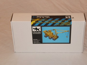 Selling with online payment: 1/72 Black dog Aircraft Crash and Salvage Crane