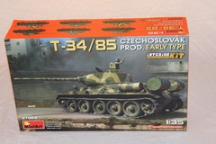 Selling with online payment: 1/35 MiniArt T-34/85 w/ interior