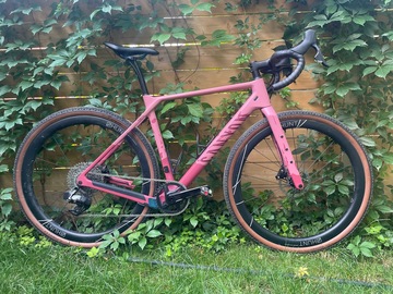 Selling with online payment: Canyon Grizle w/ Hunt Carbon Wheels
