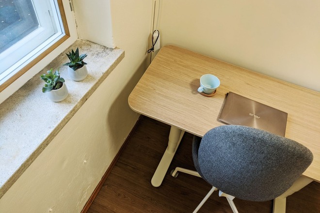Työhuone Herttoniemessä / Office room in Herttoniemi