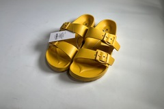 Buy Now: Womens Shade & Shore Yellow Strap Yellow Sandals Size 9/50 QTY