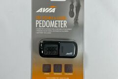 Liquidation & Wholesale Lot: Avia Step Distance and Calorie Pedometer NEW! 250 QTY