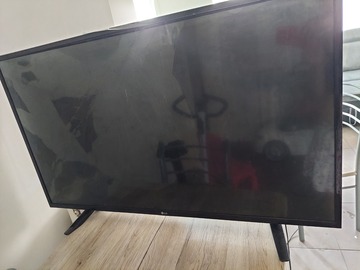 À vendre: Smart TV LG écran cassé 