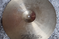 Selling with online payment: Early 80s Zildjian 15" crash