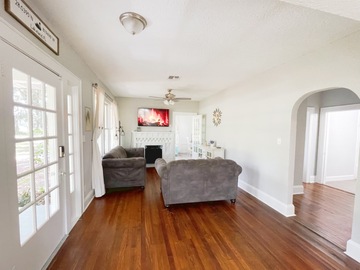 Rental - Per Hour: LIVING ROOM: Lots of windows and natural light. 