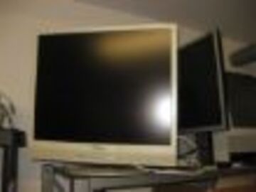 Biete Hilfe: Biete PC-Monitore und sonstige Elektrogeräte
