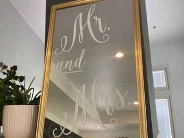 Myydään (Yksityinen): Mr and Mrs peili kultareunukset