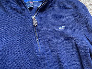 Selling with online payment: Vineyard Vines Blue Pullover L 10/12