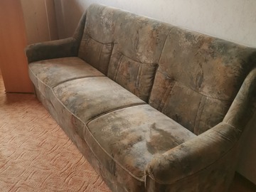 Biete Hilfe: Sofa 
