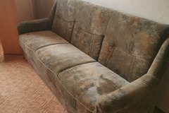 Biete Hilfe: Sofa 