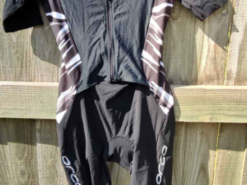 Hiring Out (per day): Women's Tri-Suit