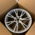 Selling: Tesla 2021 model Y oem wheels with caps