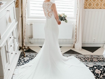 Kuva / Hääpuvut / Hääpuvut ja häämekot / Beautiful Pronovias Olbia wedding dress
