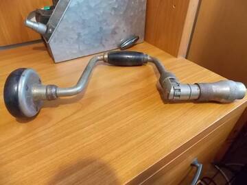 Selling: Vintage or Antique Hand Drill 