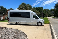For Sale: 2022 Airstream Atlas Tommy Bahama