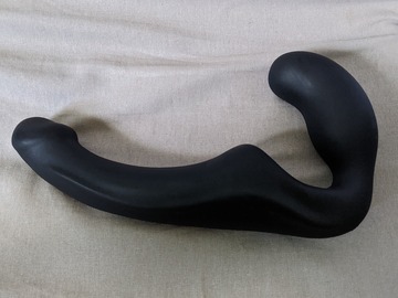 Selling: Fun Factory Share - strap-on dildo