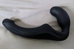 Selling: Fun Factory Share - strap-on dildo