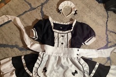 Selling with online payment: maid dress with bonnet and apron