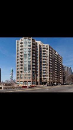 Silver Spring, MD 1200 East West - Park 5 minutes from Metro