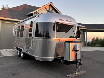 For Sale: 2018 Airstream Flying Cloud M-23FBQ