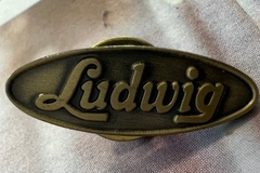 Selling with online payment: Ludwig Lapel Pin 