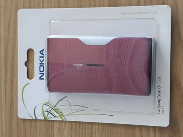 Selling with online payment: Nokia Carrying case CP-520, in red color