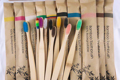 Comprar ahora: 700PCS Bamboo Toothbrushes Eco Friendly Wooden Toothbrush