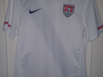 Selling with online payment: USA / USMNT national jersey 2010/11. M.