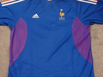 Selling with online payment: France 2002-04 Size L