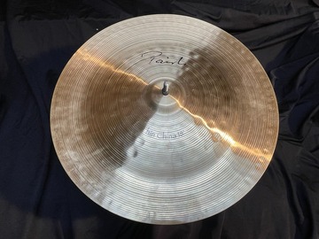 Selling with online payment: $200 OBO Paiste 18" Signature Thin China 1190 grams