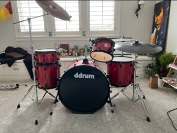 Selling with online payment: ddrums red metallic full set 