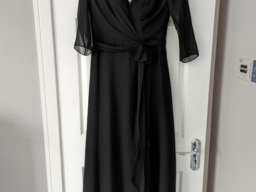 For Sale: New Formal/ Bridesmaid's dress - black
