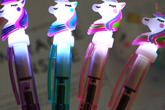 Comprar ahora: 50Pcs Creative Cartoon Unicorn Light Pen