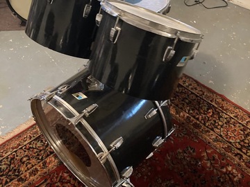 Selling with online payment: LUDWIG DRUM SET
