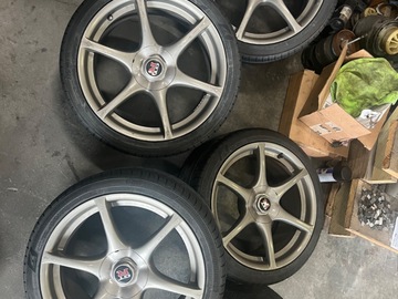 Selling: R34 Spec wheels 
