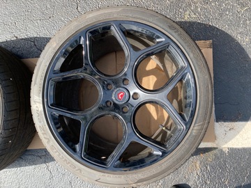 Selling: 19” Vossen (CG-205 forged) wheels 