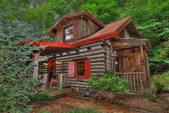 Hourly Rental: Rustic Cabin in Waynesville, North Carolina