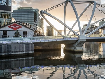 Free | Book a table: The General Assembly l Work in the South Wharf riverside pub