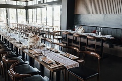 Book a table | Free: ONE 76 LOUNGE l A warm and welcoming vibe for lunch and work!