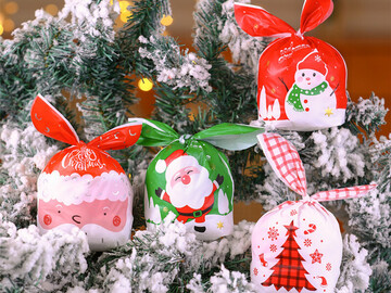 Buy Now: 1000 Christmas decorations gift bag candy bag