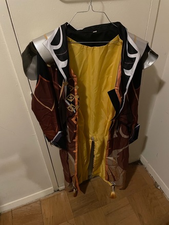 Zhongli cosplay