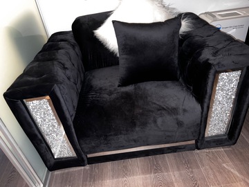 Individual Sellers: Unique Diamond Armrest Couch Set